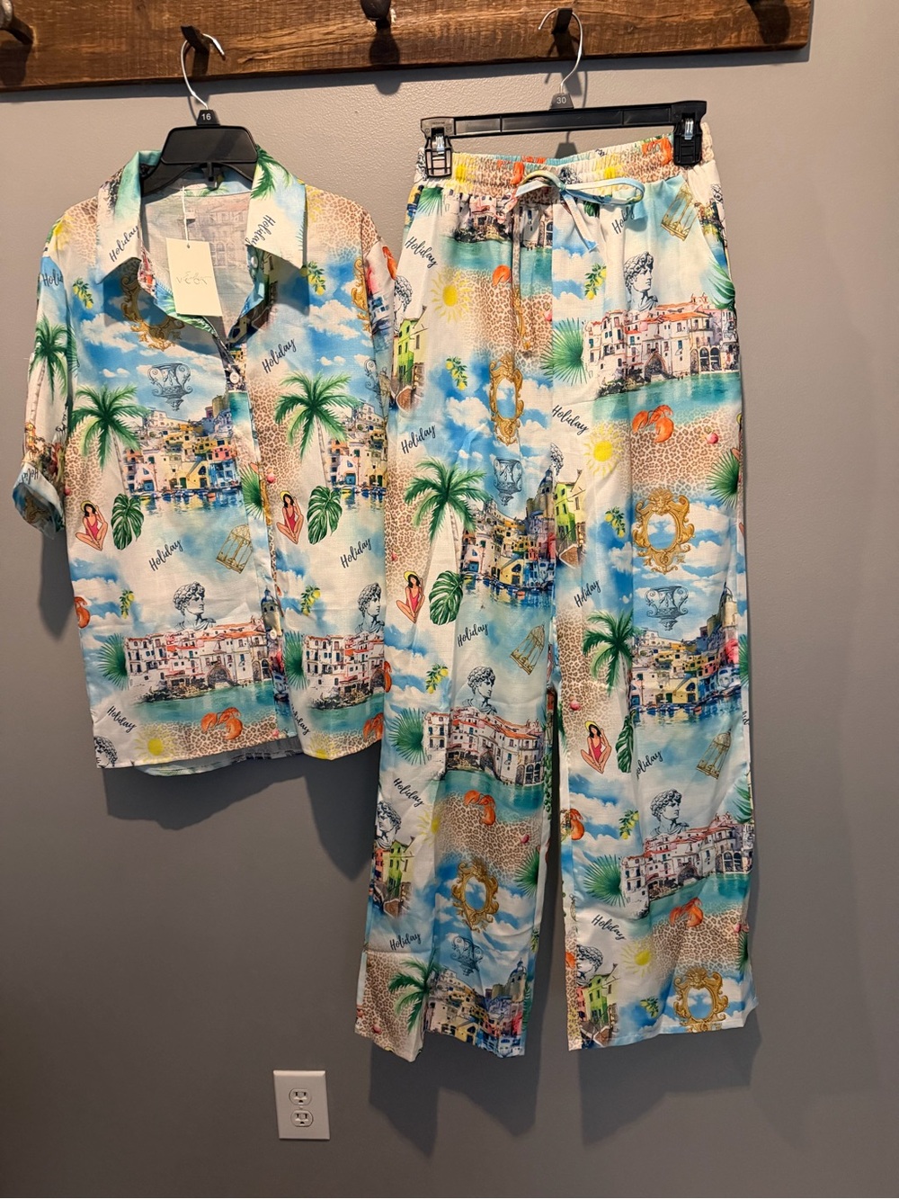 Resort-Print Lightweight Wide-Leg Pantsuit in Multicolor by